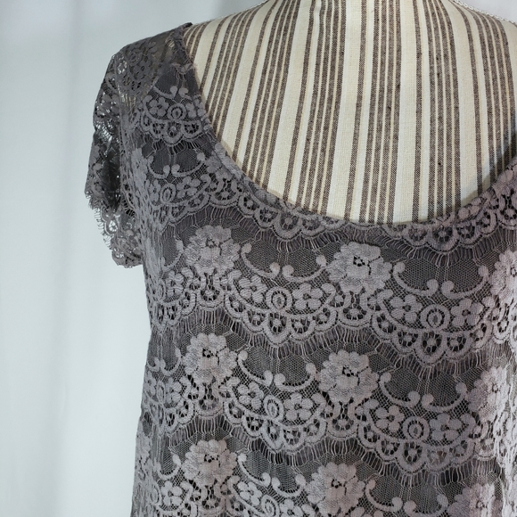 Soft Joie Grey Lined Sorisa Lace Overlay Top Size Medium - Picture 2 of 8